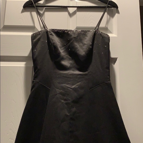Black Gown with Stones - Picture 8 of 8